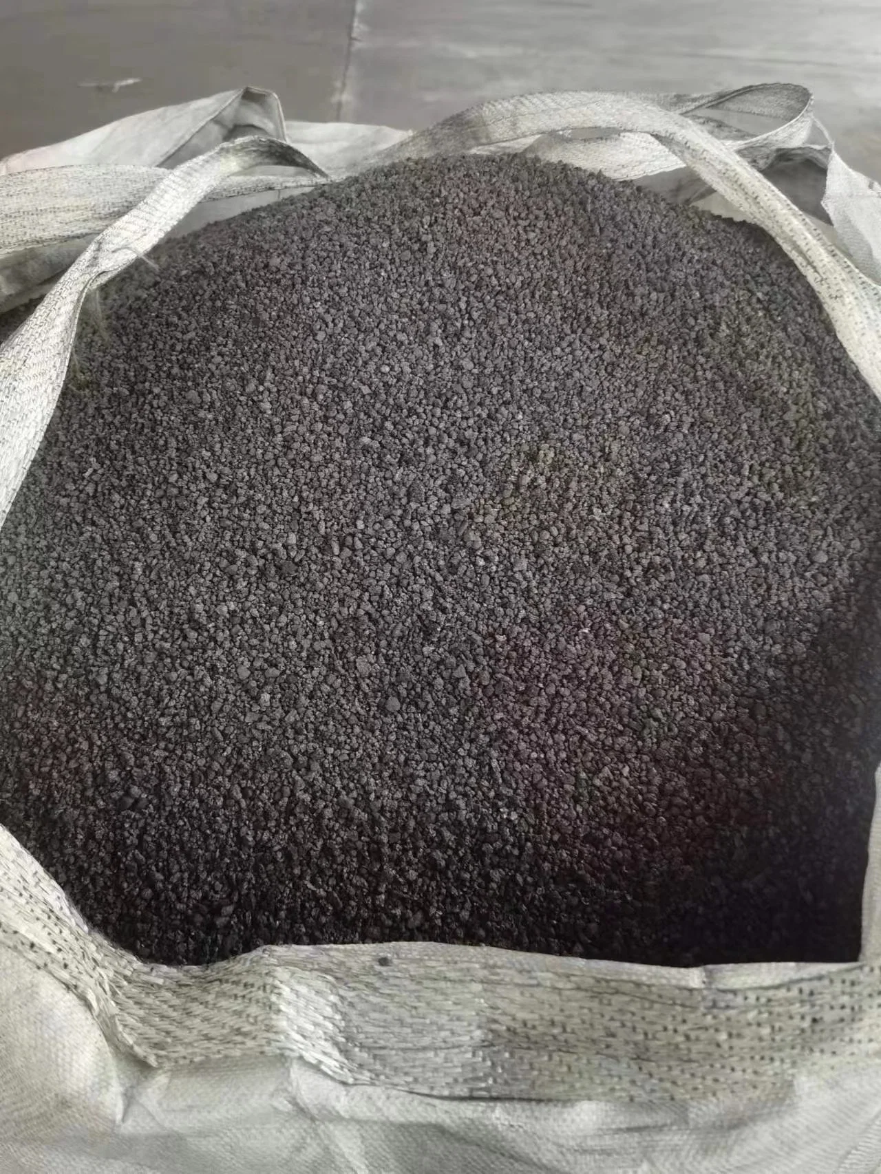 Good Quanlity 1-5mm Carbon Raiser Baked Graphite Electrodes Scrap Calcined Petroleum Coke