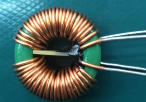 Buen precio para el núcleo de ferrita alambre bobinado poder toroidal Inductor de filtro EMI inductor de modo común de alta corriente