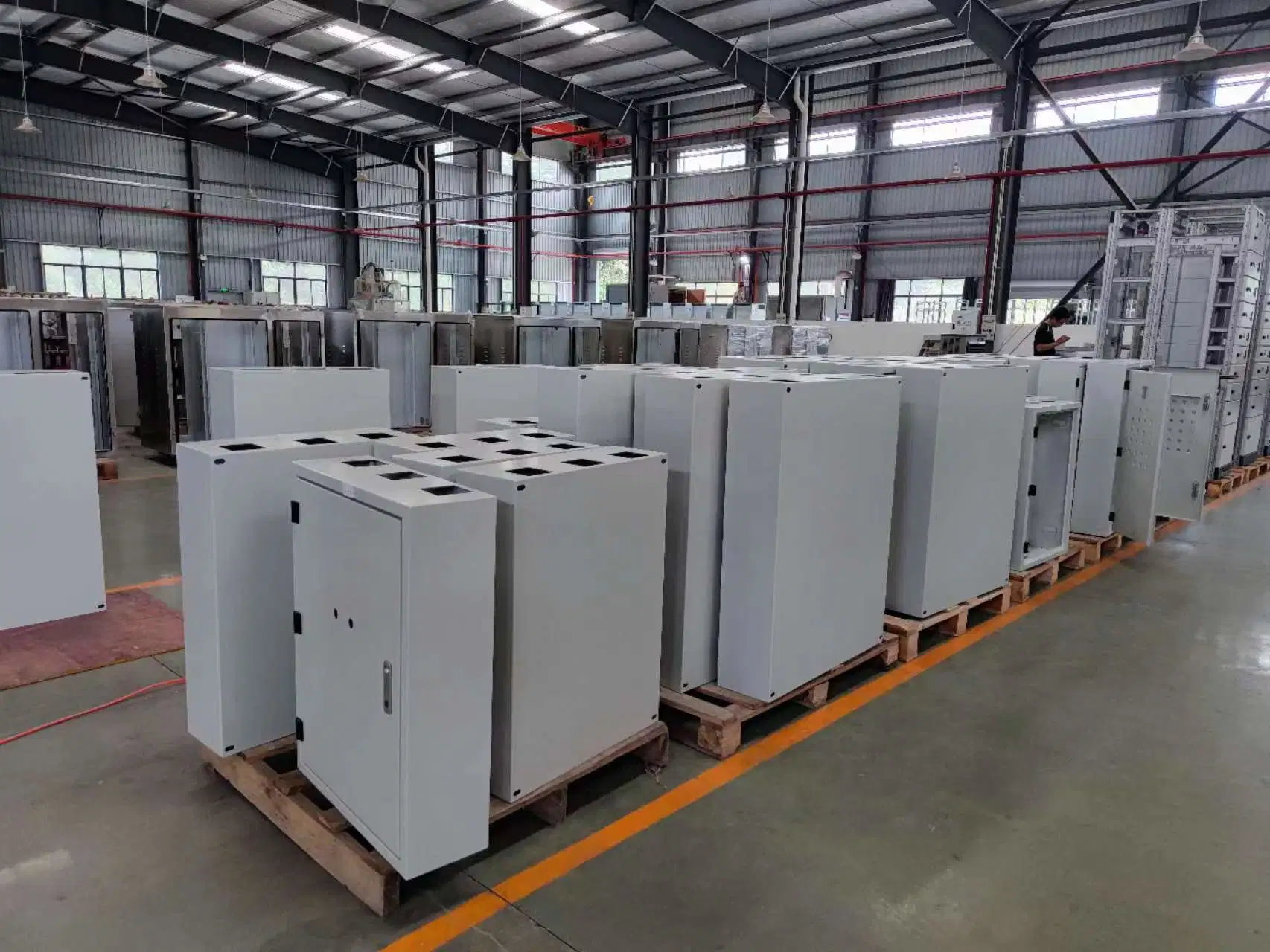 Electrical Galvanized Steel Plate Distribution Box Metal Cabinet Power Supply Switchgear Cabinet Rainproof Fiber Distribution Outside Switchgear Enclosure