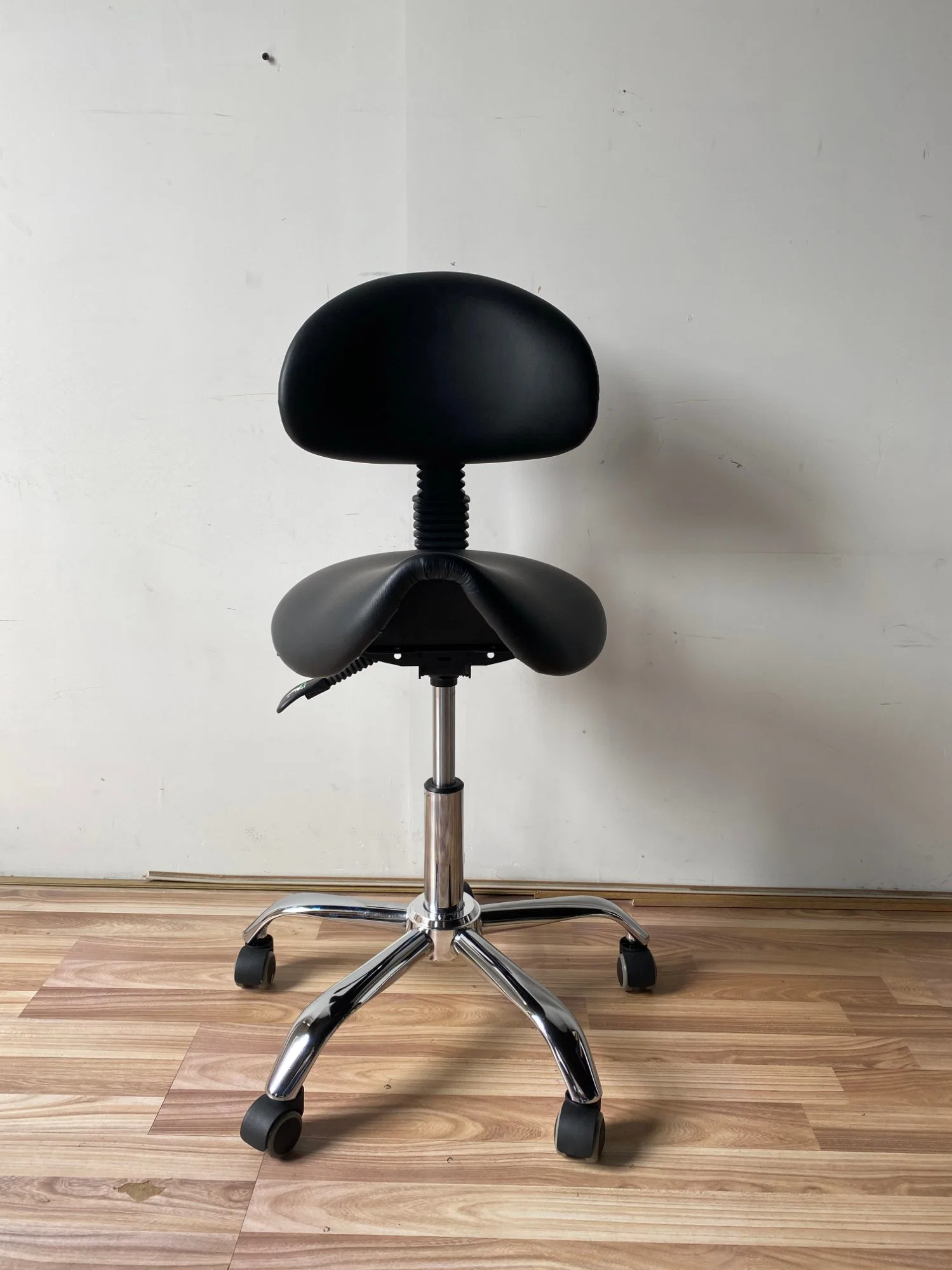 Ergonomic Healthcare Seat Office Chair Industrial Saddle Chair