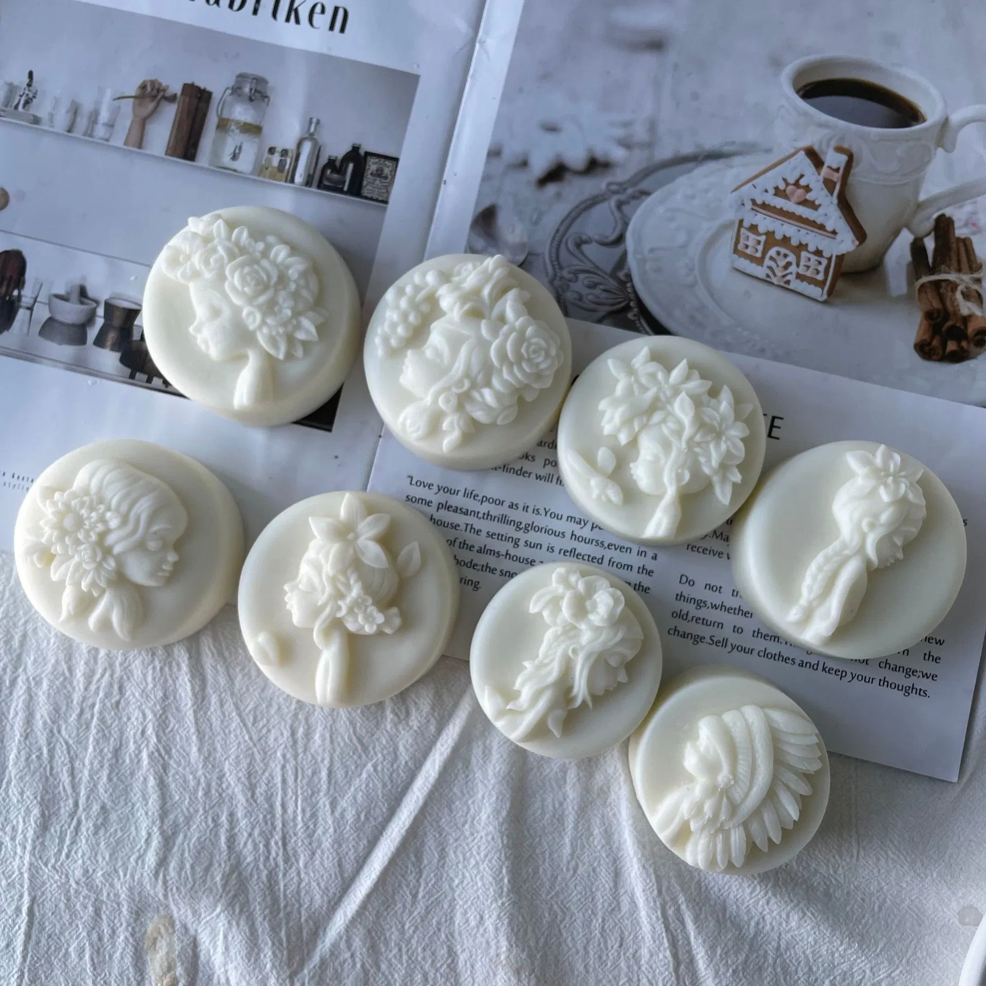 3D geprägtes Gesicht rund Backen Mooncake Kuchen Schokolade Silikon-Form