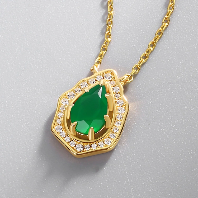 Vintage Style Natural Stone Pendant Necklaces Fashion 14K Gold Plated Green Agate Irregular Necklaces for Women