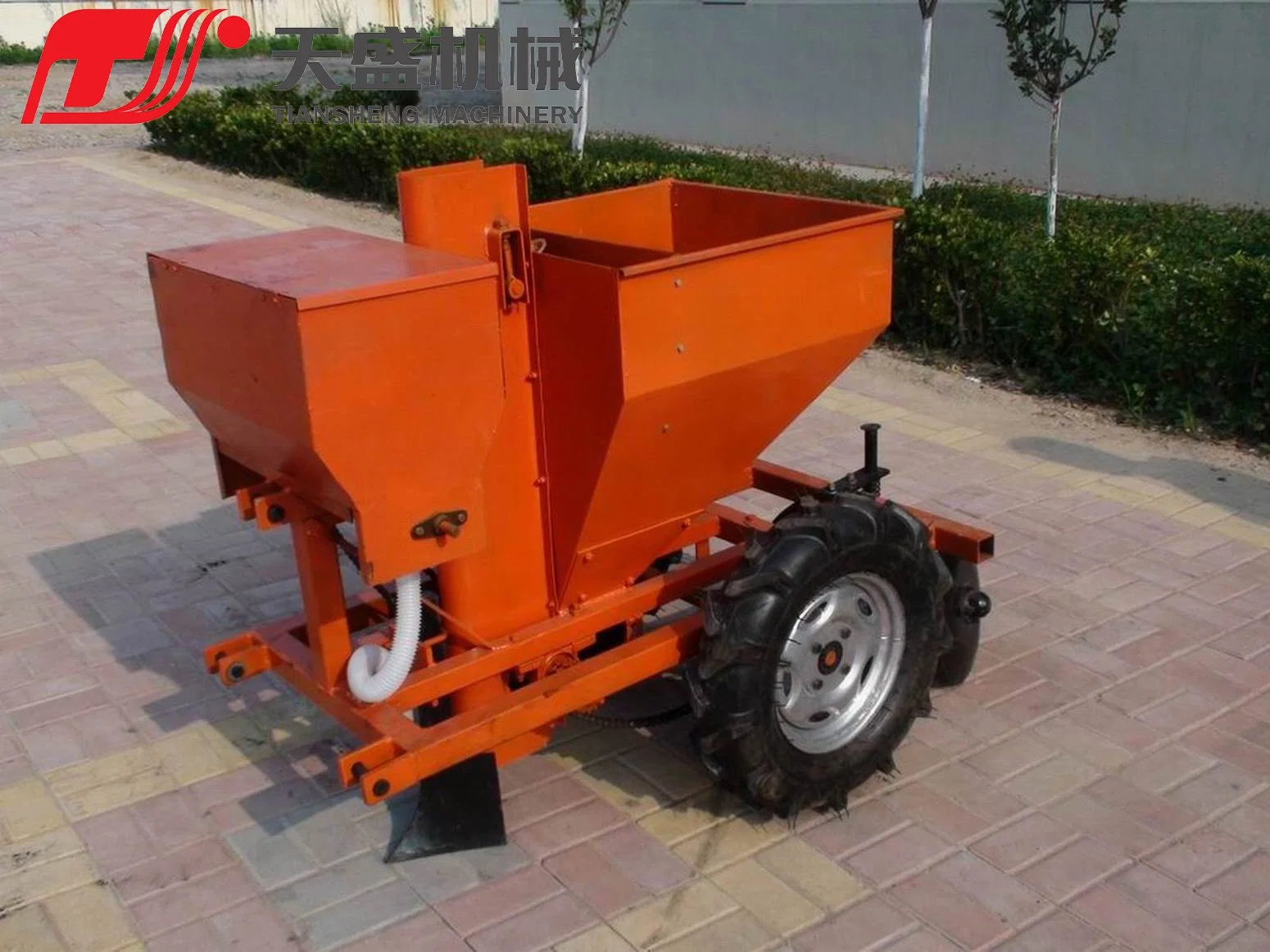 Potato Planter with Walking Tractor Small Single Row Potato Planter for Sales Potato Planter