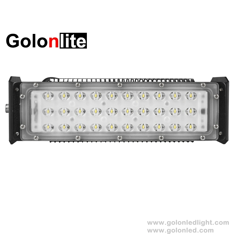 La Chine prix d'usine 50W Module à LED pour l'étanche extérieur projecteur puce crie 130lm/Watt Rue lumière IP65 Projecteur eclairage tunnel