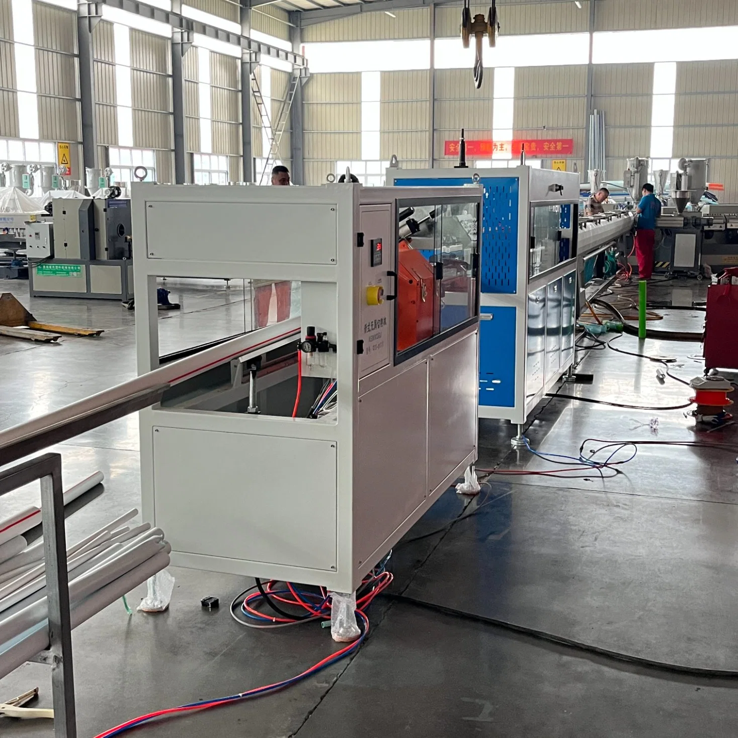 HDPE Tube Stable Pipe Extrusion Machine Plastic Extruder