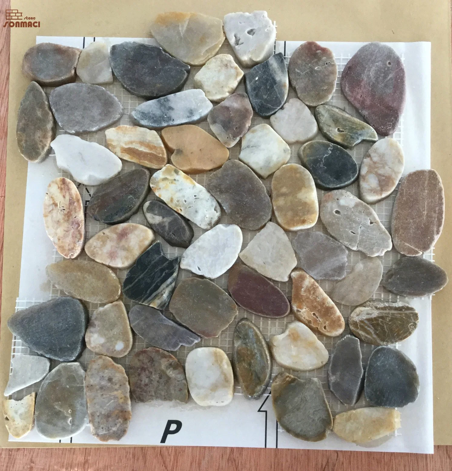 Natural Pebble Stone Tile Floor Mosaic