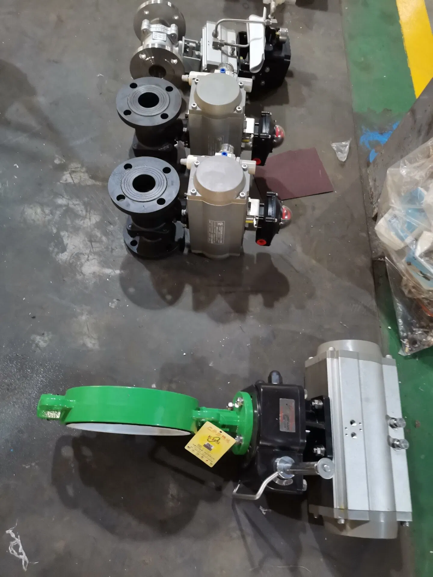 Pneumatic Sanitary Ball Valve with 3-Piece Welding Connection