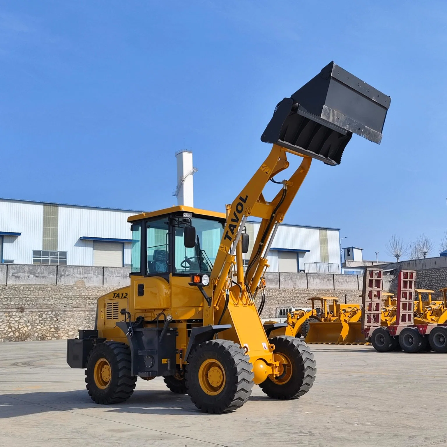 Factory Direct Export High Efficiency 1.2ton Tavol Ta12 Mini Front Wheel Loader with Shovel Joystick