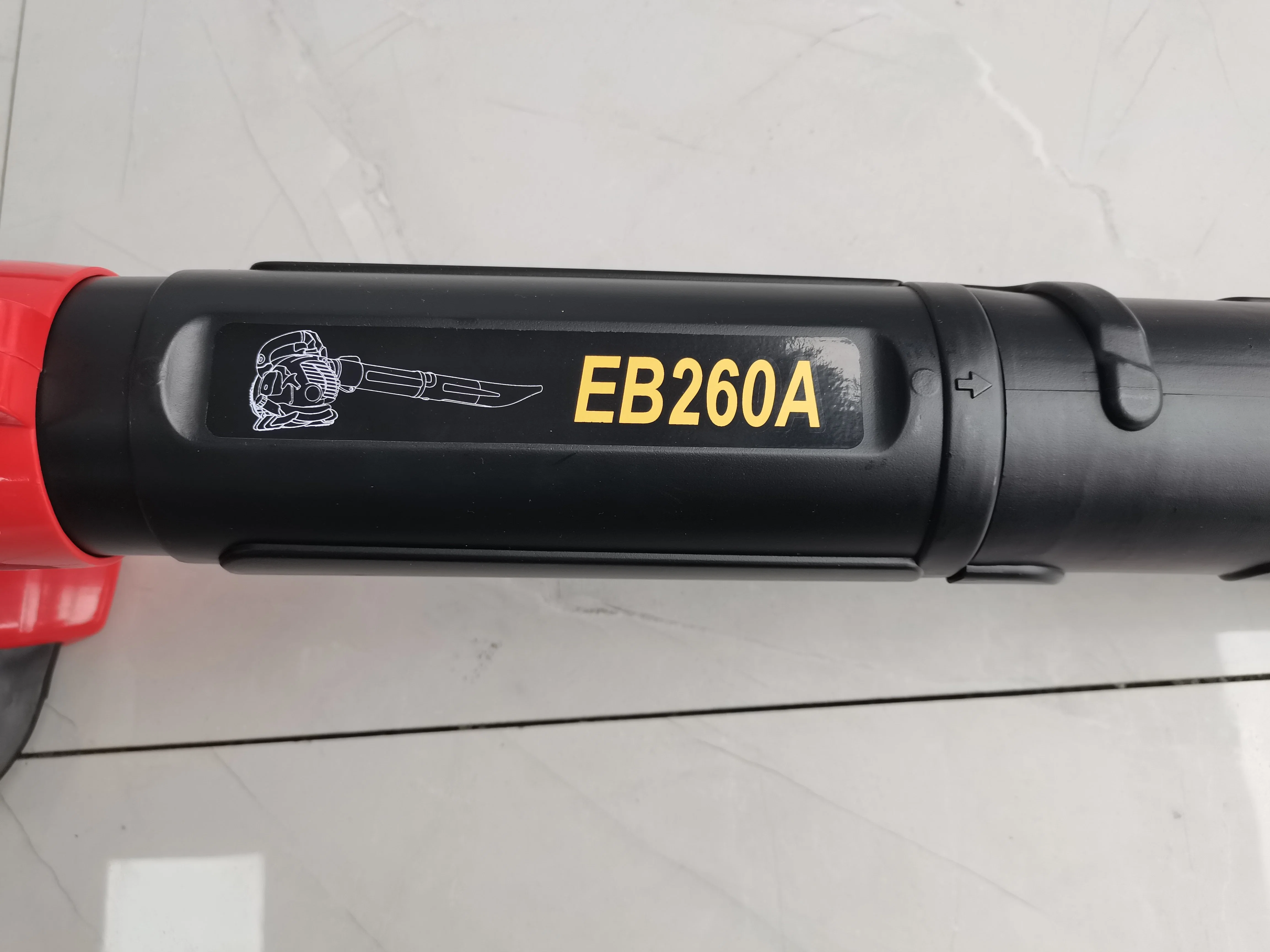 Hand-Held Blower and Vacuum Eb260A for Garden Fallen Leaves and Grass and Snow with 0.75kw 2-Stroke Engine 1e34f