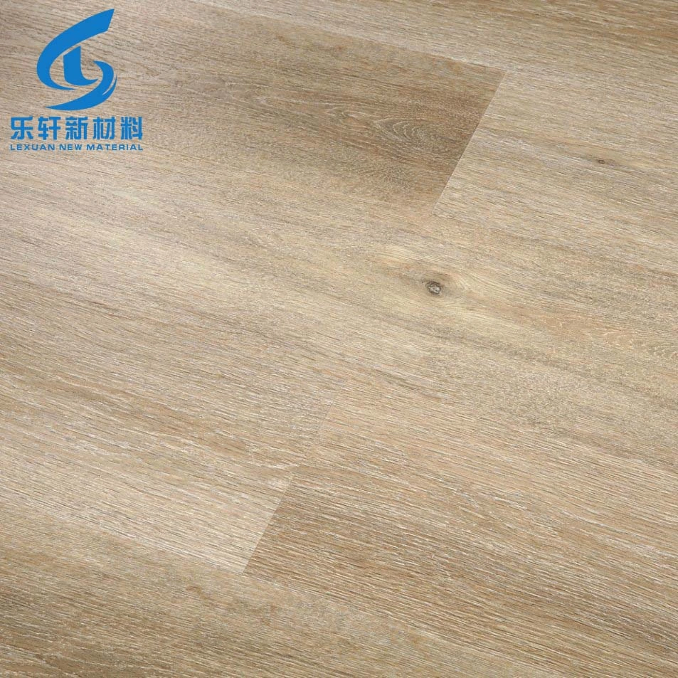 8mm 12mm Plancher en bois stratifié Terrasse Revêtement de sol HDF Stratifié AC4 Piso Flotante HDF Piso Laminado