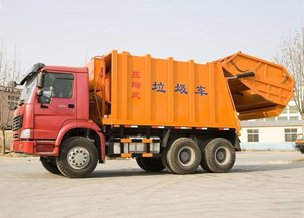 Sinotruk HOWO 5cbm 8cbm 10cbm Swing Arm Skip Garbage Truck