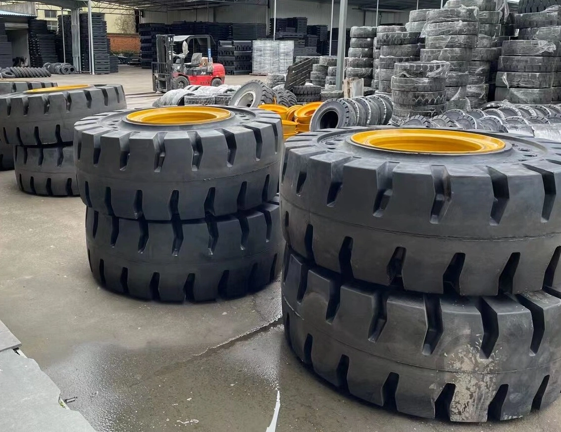 High quality/High cost performance  Solid Industrial Tyre with 8.25-15, 8.25-20, 90.0-20, 10.00-20, 11.00-20, 12.00-20, 12.00-24, 3.00-15