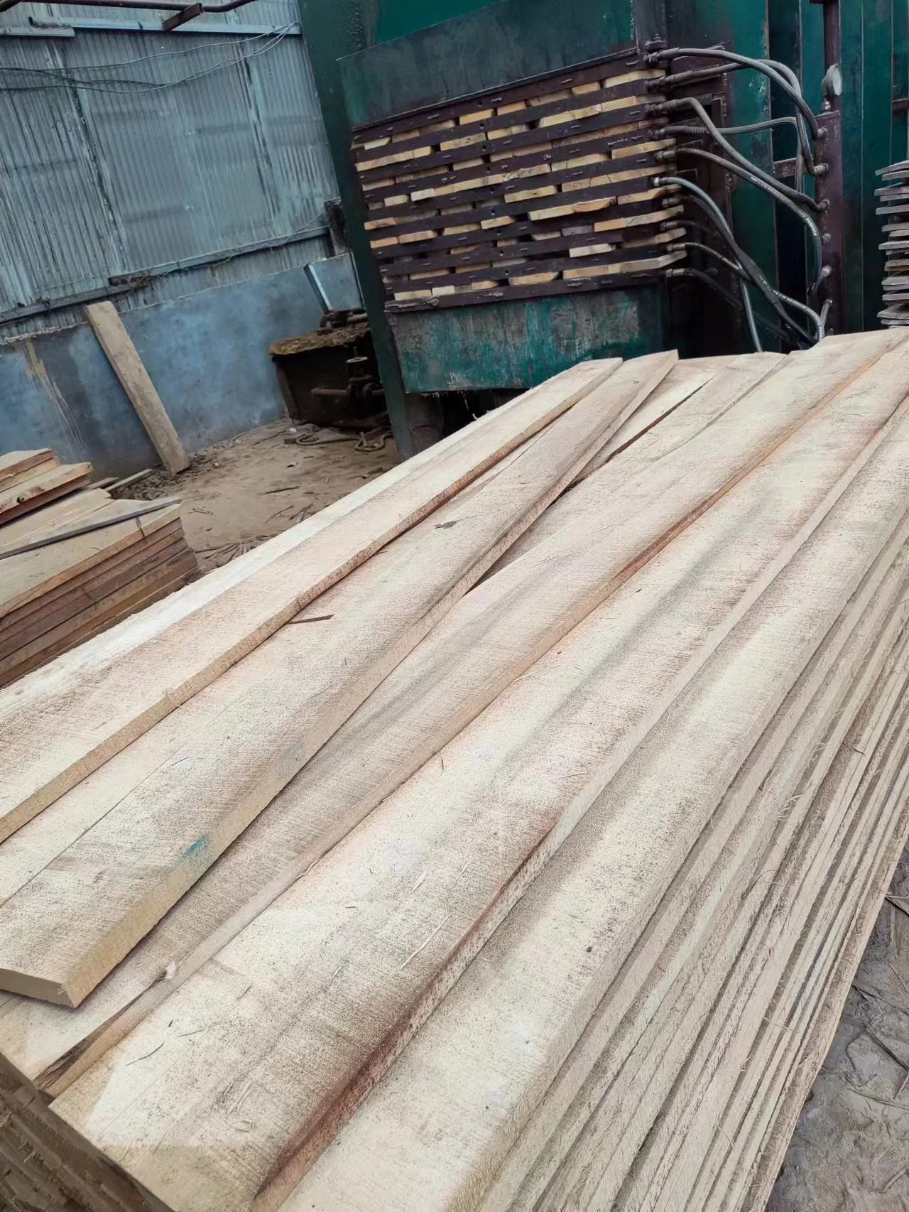 2X4 Lumber Packing Poplar LVL Wood Plywood Timber for Construction