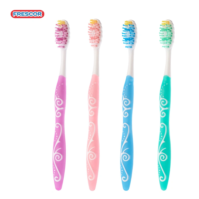 Personalizadas OEM colorido de nylon suave PP adultos Cuidado Bucal, fabricante de productos cepillo cepillo de dientes