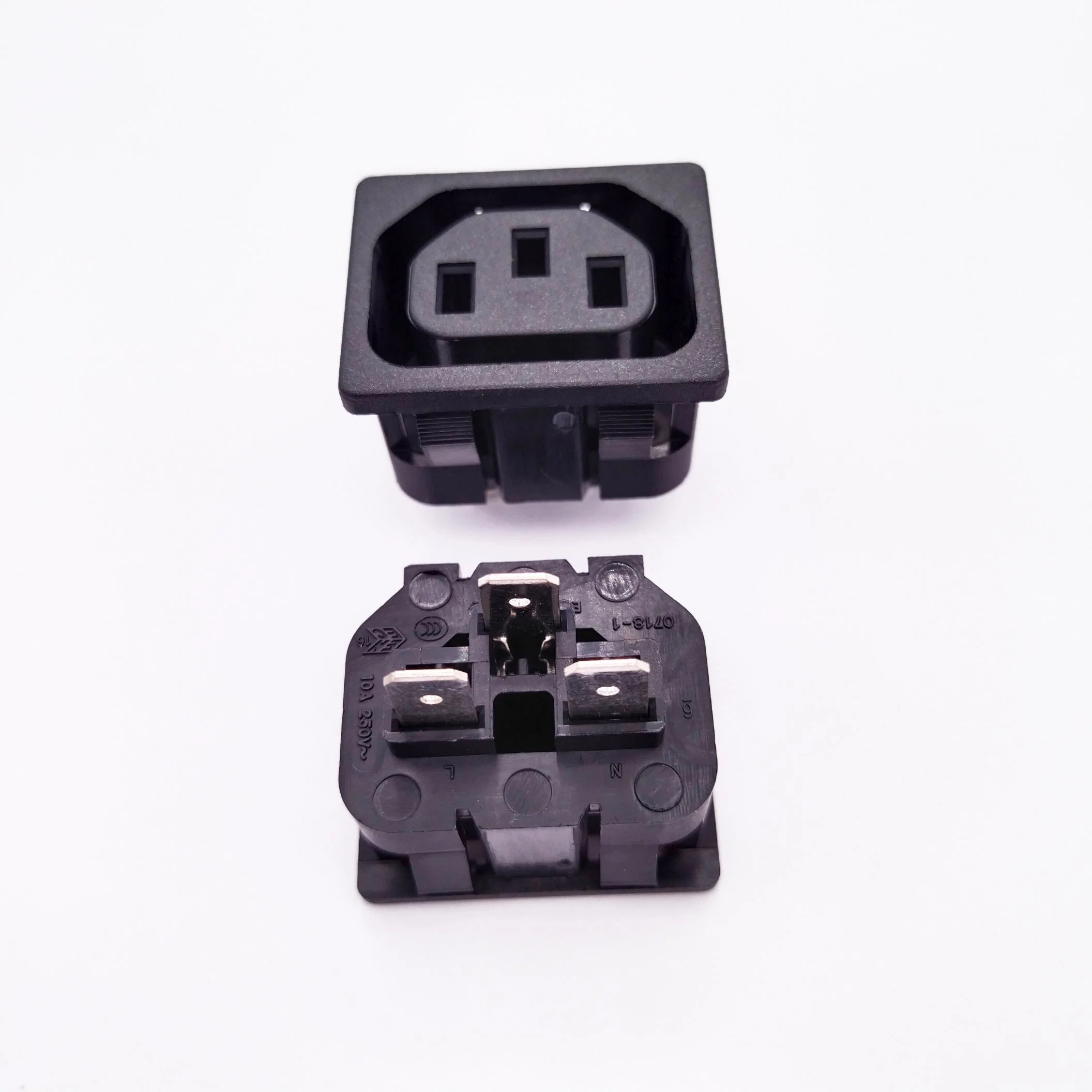 Conector IEC EN60320 10A 250VAC 3Pino Tomada com UL CSA ENEC CCC listados Substituir Px0695