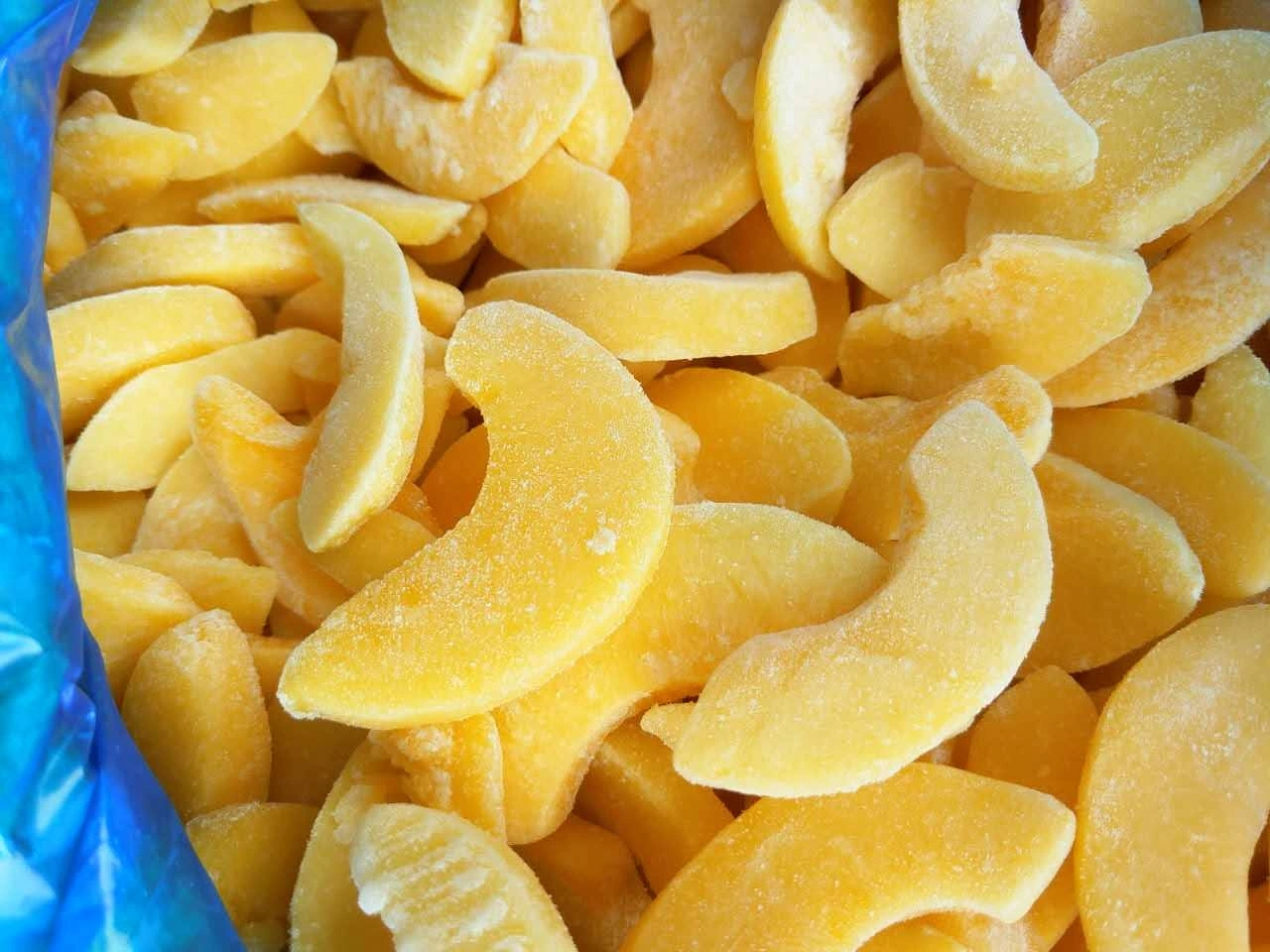 Sinocharm fruta congelada 13-16 Brix amarillo de cortes congelados IQF melocotón sin piel