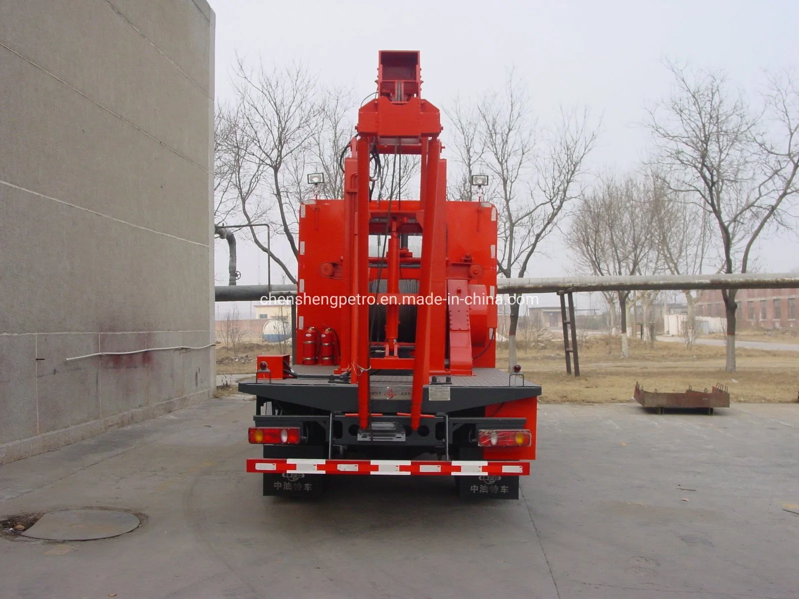 Front Mounted Hydraulic Mast Swabbing Unit Suction Unit Extract Oil Production Truck Oil Recovery Zyt Petroleum Equipment