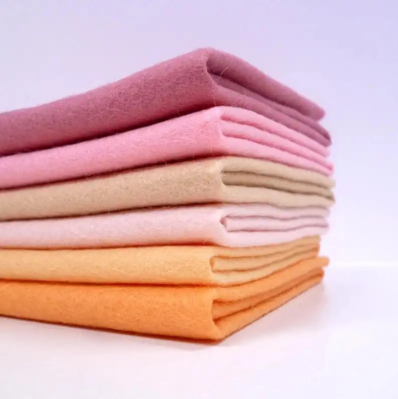 Recycled Eco-Friendly Rainbow Colors Wool Felt Fabric Roll Polyester Soft Felt Nonwoven Sheet