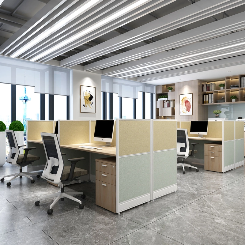 Fabrik Großhandel Arbeitsplatz Modular 4 Person Schreibtisch Modernes Büro Partitionen