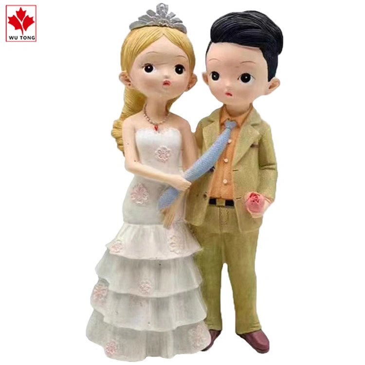 Custom Customized Resin Sculpture Couple Statue Beautiful Room Decoration Wedding Gift