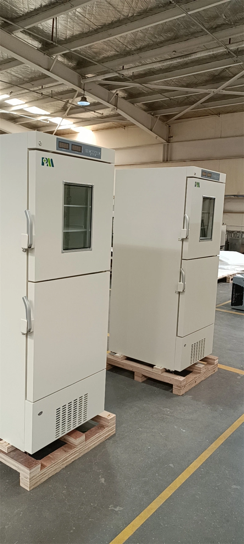 Réfrigérateurs congélateurs combinés pour laboratoire médical à économie d'énergie de vaccins à -25 degrés équipement hospitalier