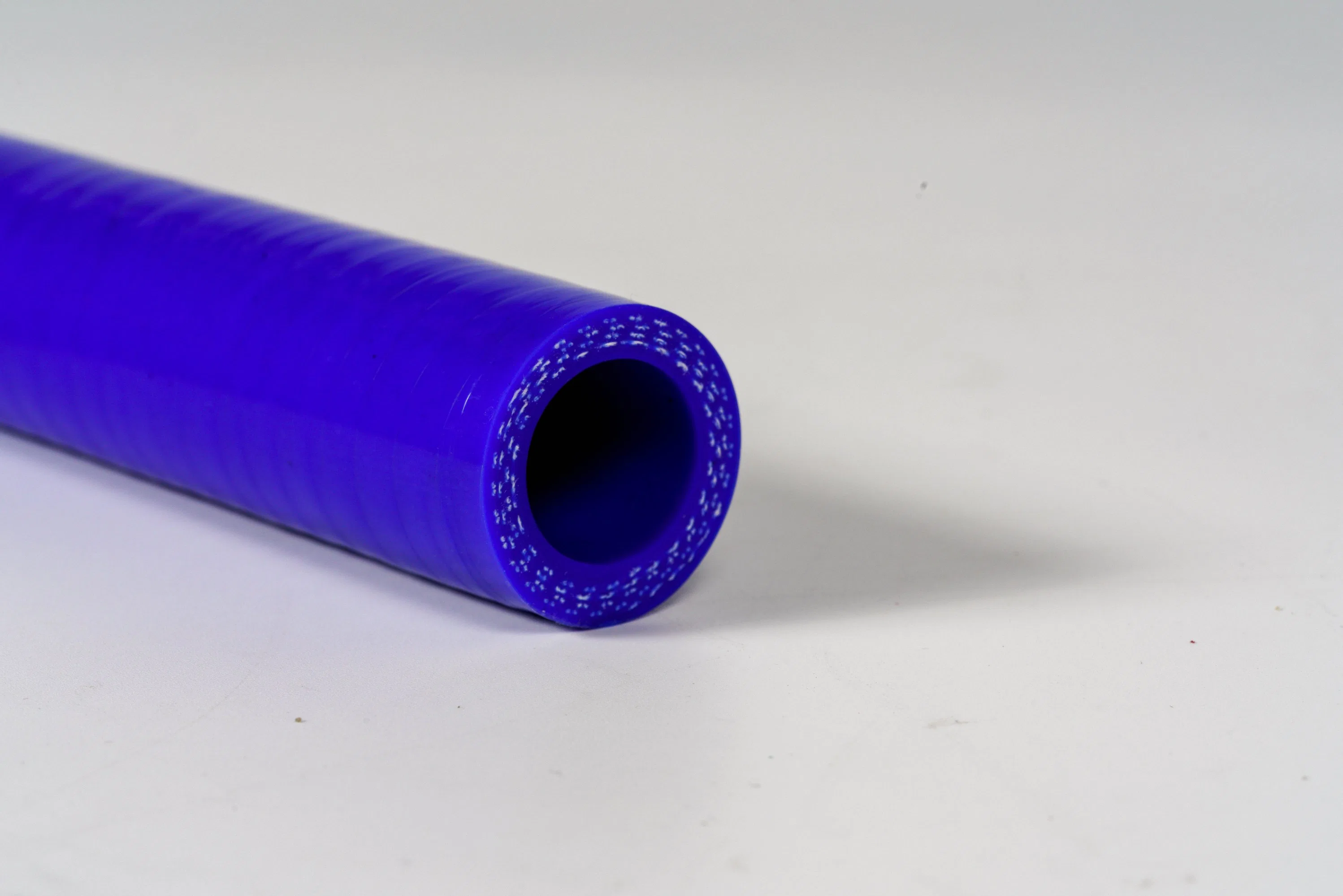 La fábrica de tubos tubo flexible de silicona para gran volumen de la válvula de regulación del sensor de flujo de aire del motor del cuerpo para Saab-9000 (1pcs) rojo/azul/negro