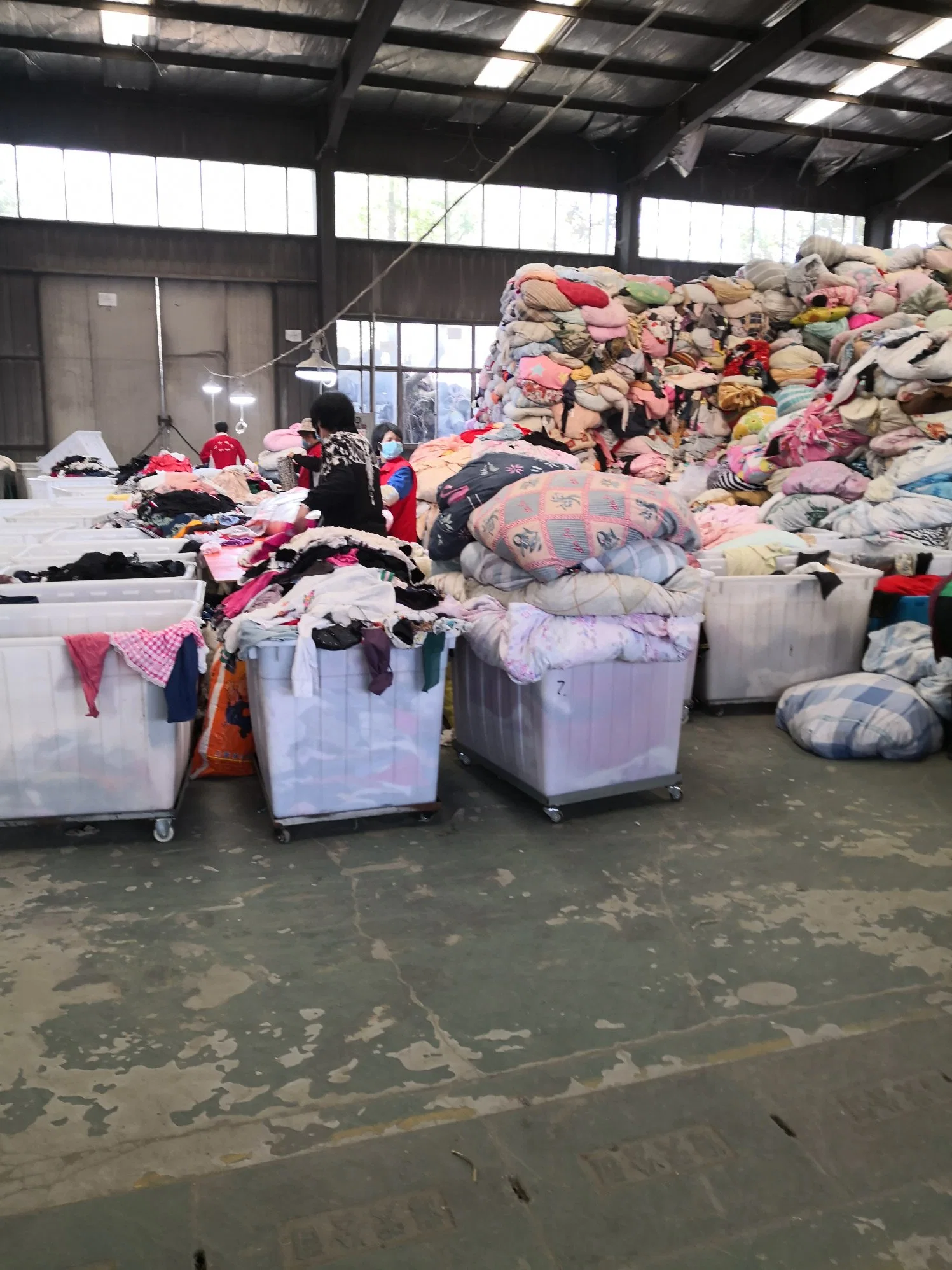 Used Clothes for Grade AAA, Premium Used Clothes/Used Clothing for Africa Market Ghana, Cameroon, Kenya, Congo, Uganda, Liberia, Guinea Used Clothes Market