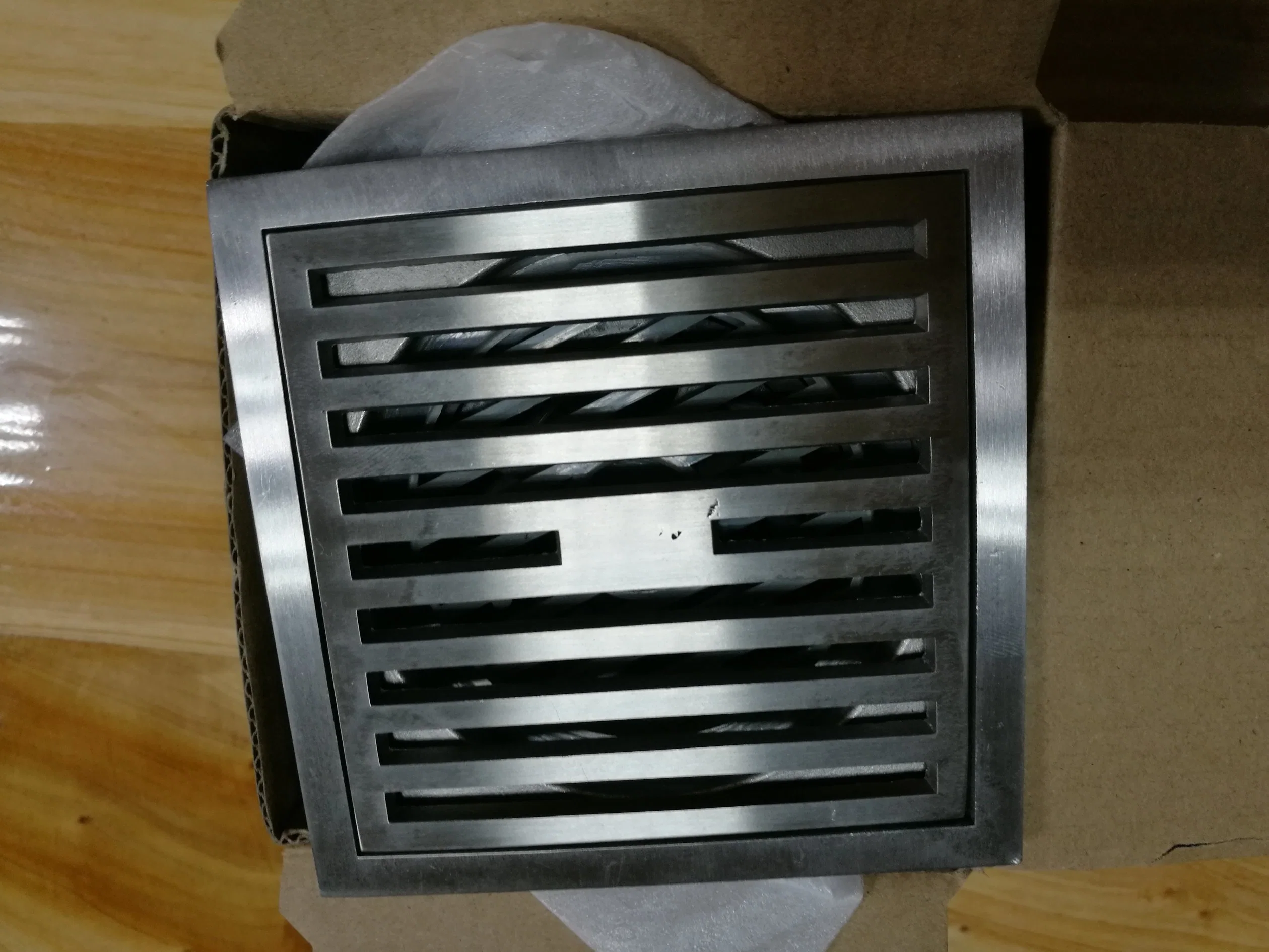 Shower Floor Drainer Anti-Odor Stainless Steel Bathroom Casting Floor Drain of Bathroom Accessories