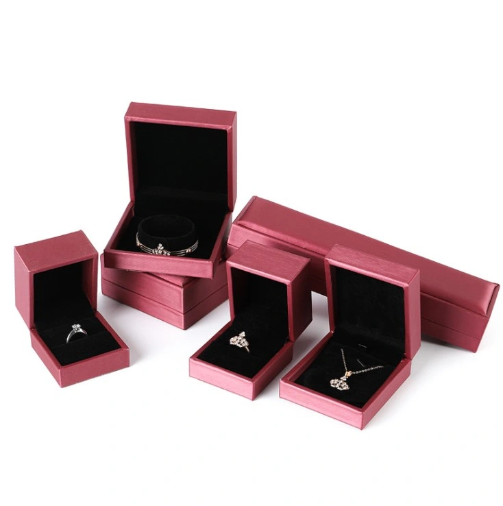 Wholesale/Supplier Custom Logo Leather Jewelry Box Luxury Earring Bracelet Necklace Ring Box Jewelry Packaging Box