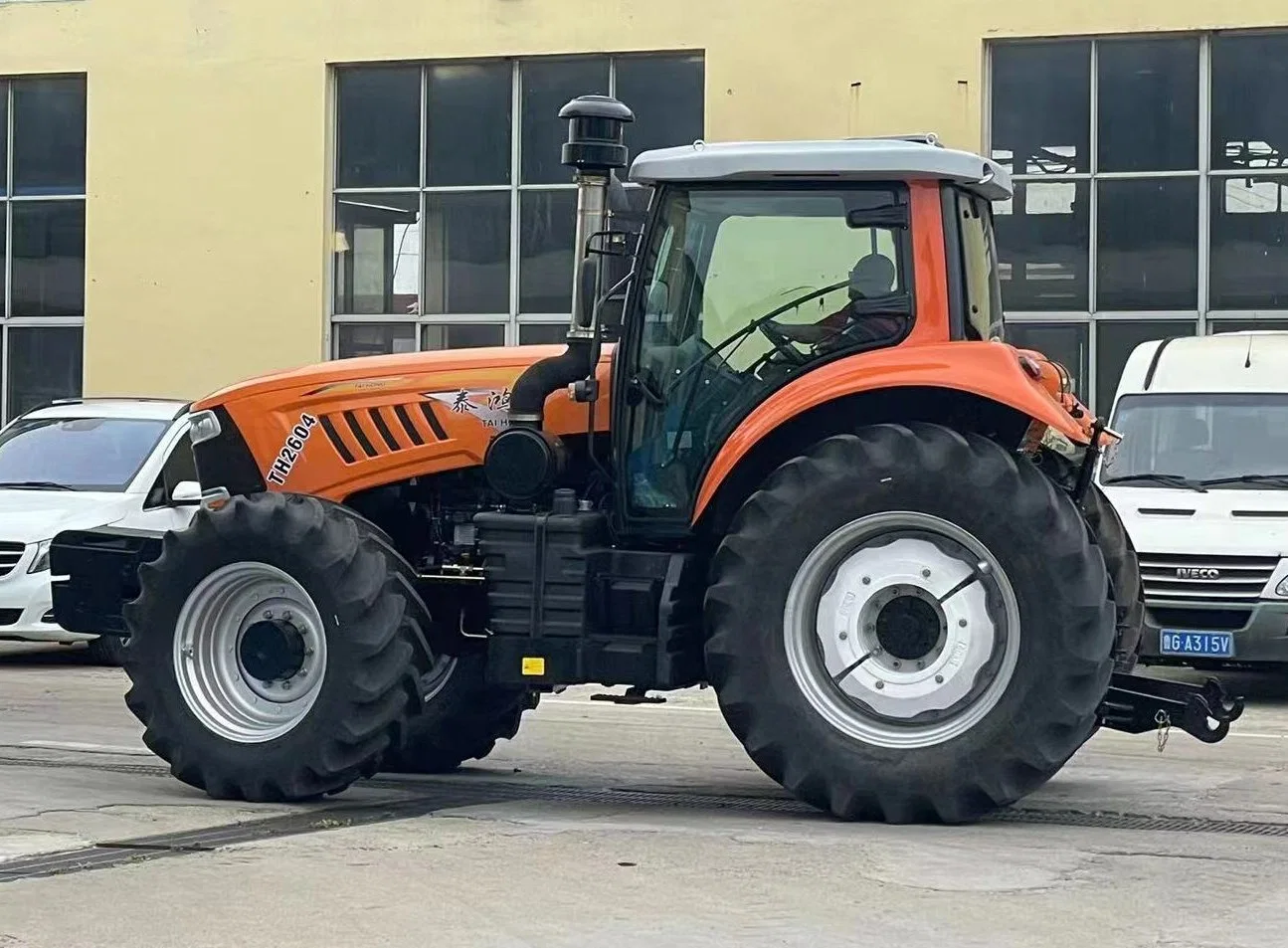 Fabricante fornecer melhor qualidade 130HP 140HP 150HP 160HP 4WD Trator Agrícola Compacto Mini Tratores de Jardim de Fazenda.