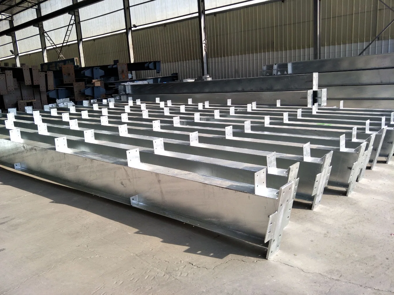 Q355b Q235B Hot Dipping Galvanize Prefabricated Steel Structure for Building