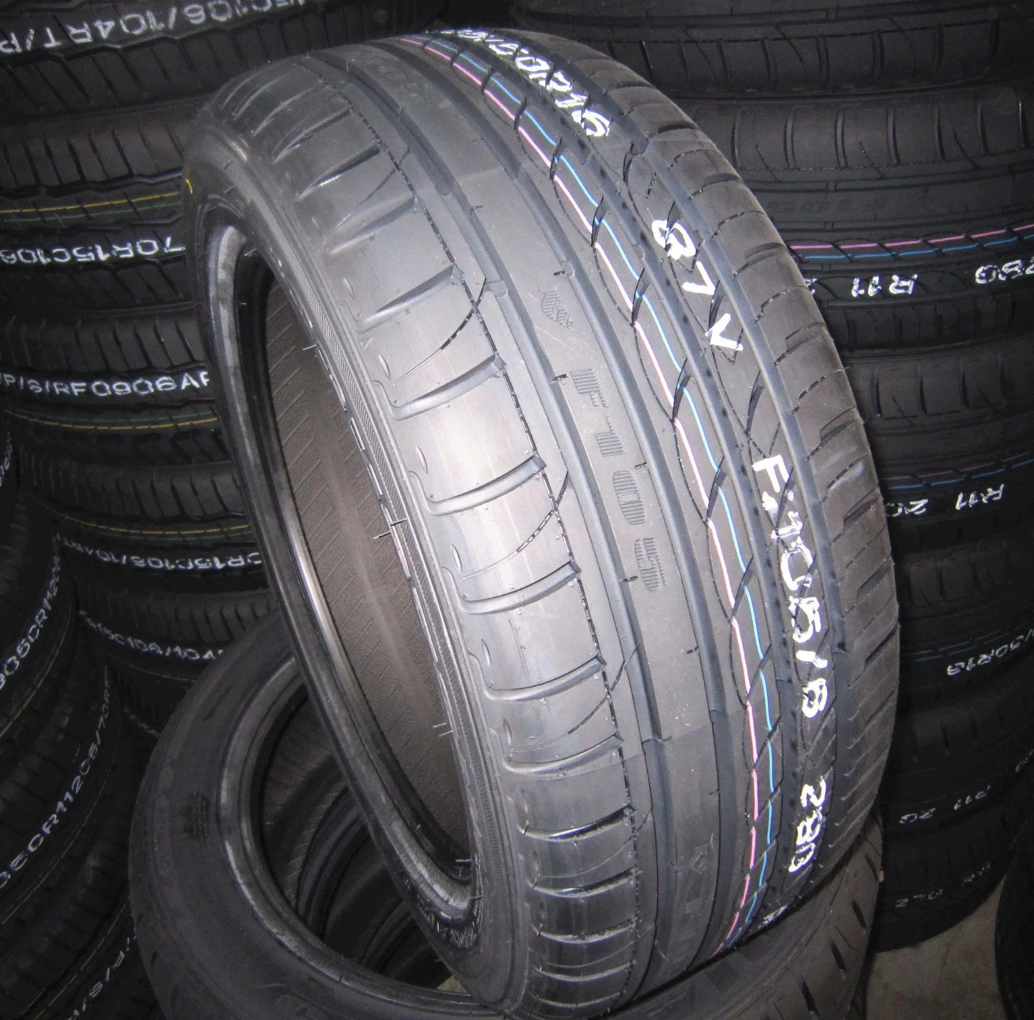 13"14"15"16"17"18"19"Good Price Family PCR Passenger Car Tyre Manufacture Whole Sale