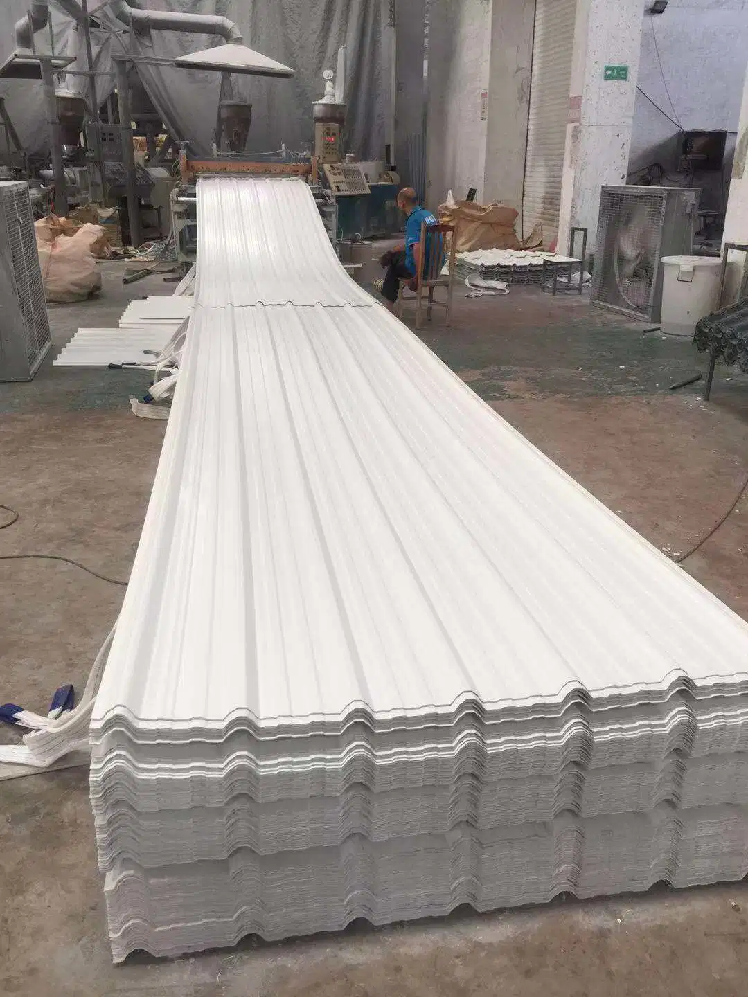 Trapezoid Anti-Corrosive UPVC Roofing Sheet/Cover 1130mm