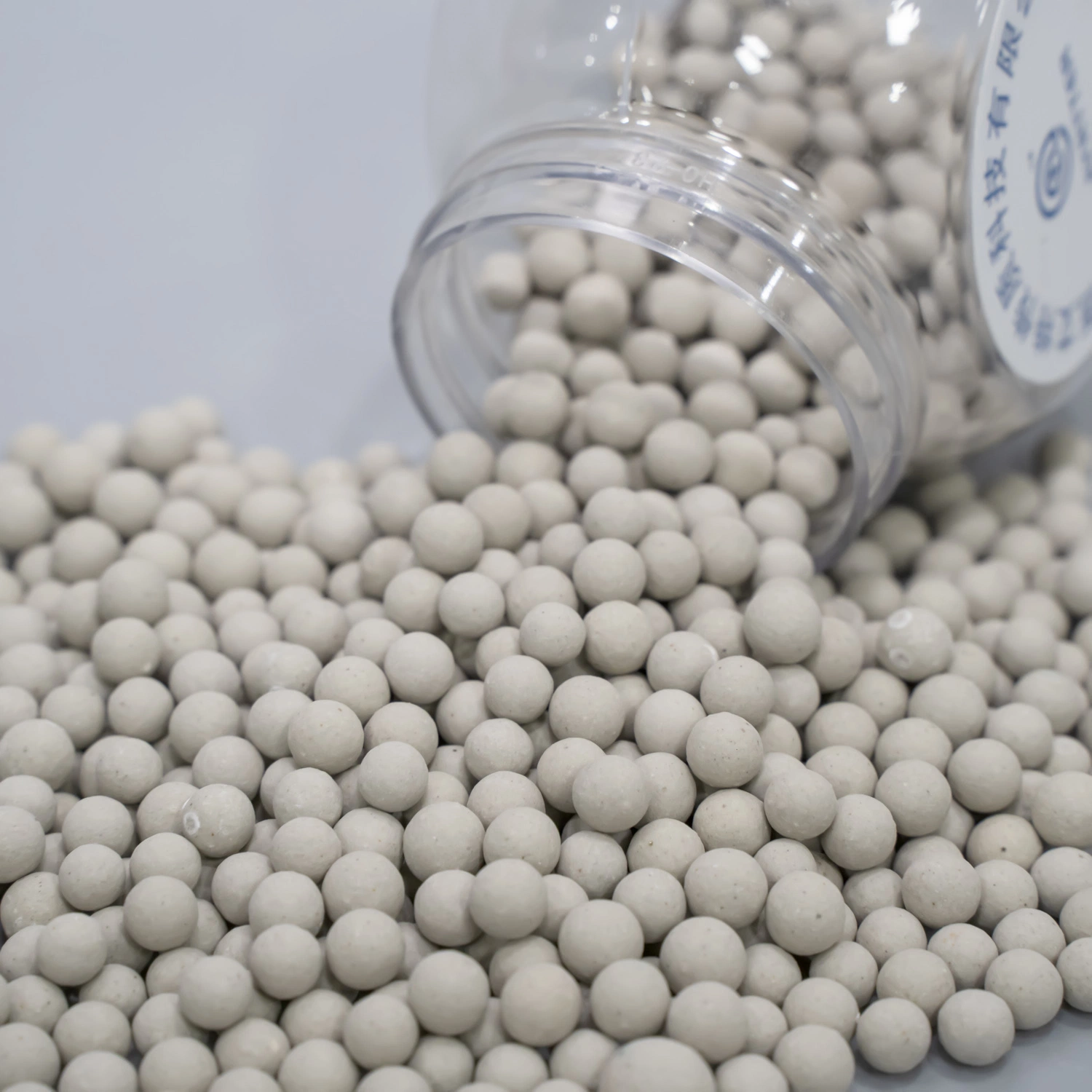 Ceramic Industrial Packing Ball Inert Ceramic Alumina Support Media