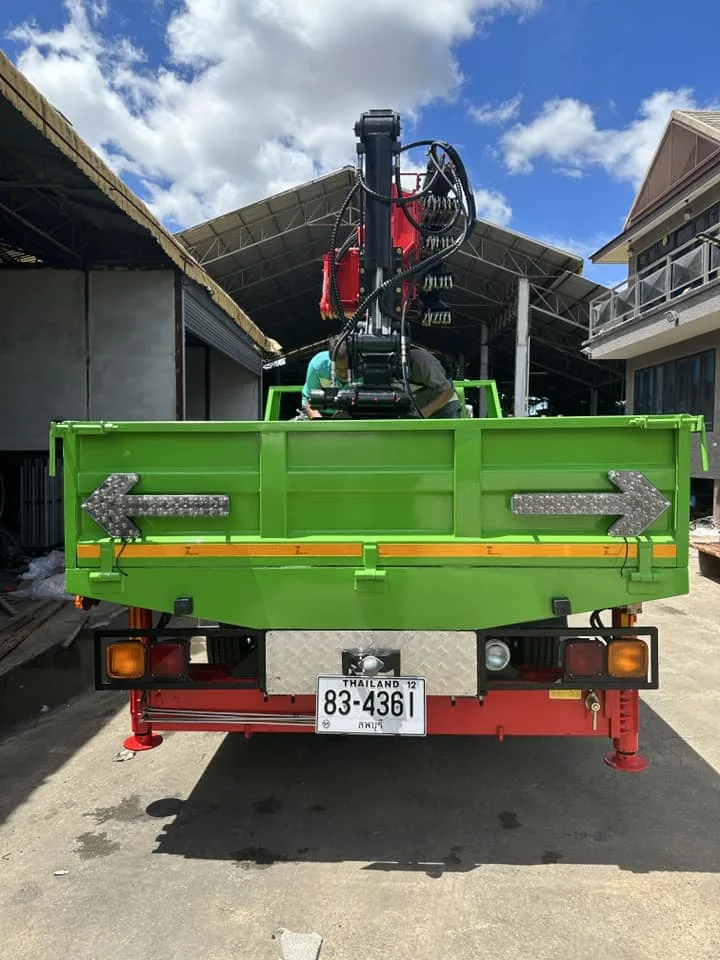 Modèle de grue à flèche Hydrulic à vendre à chaud 10 tonnes Équipement de levage