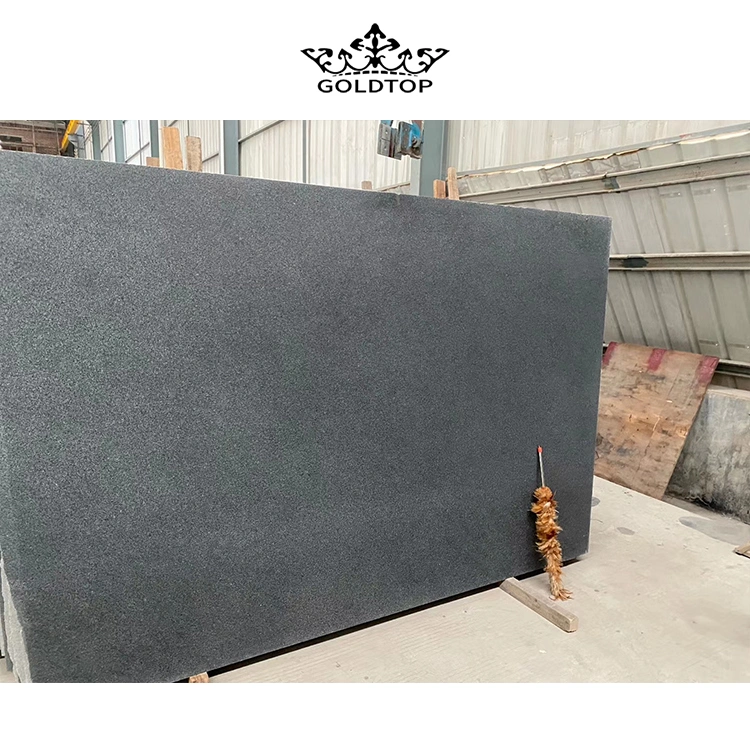 Matériau de construction en pierre naturelle/poli flammé/perfectionné Noir/Gris/Jaune pour les carreaux de comptoir Pierre granites