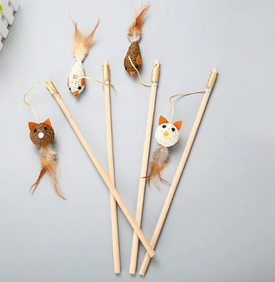 Wholesale/Supplier New Design Mouse Head Bird Wooden Pole Interactive Cat Teaser with Feather