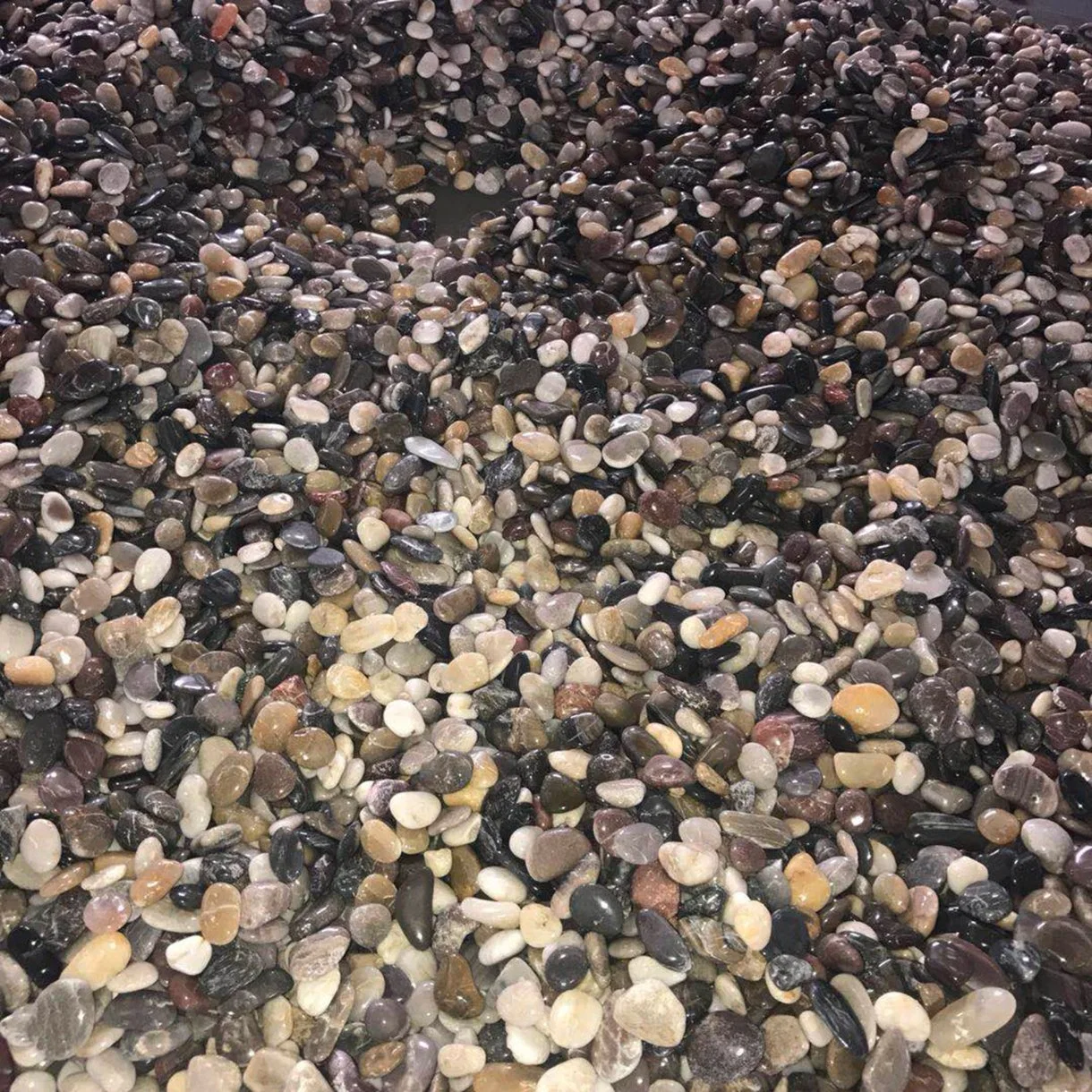 White Black Mix Color Garden River Building Material Polished Pebble Cobble Stone