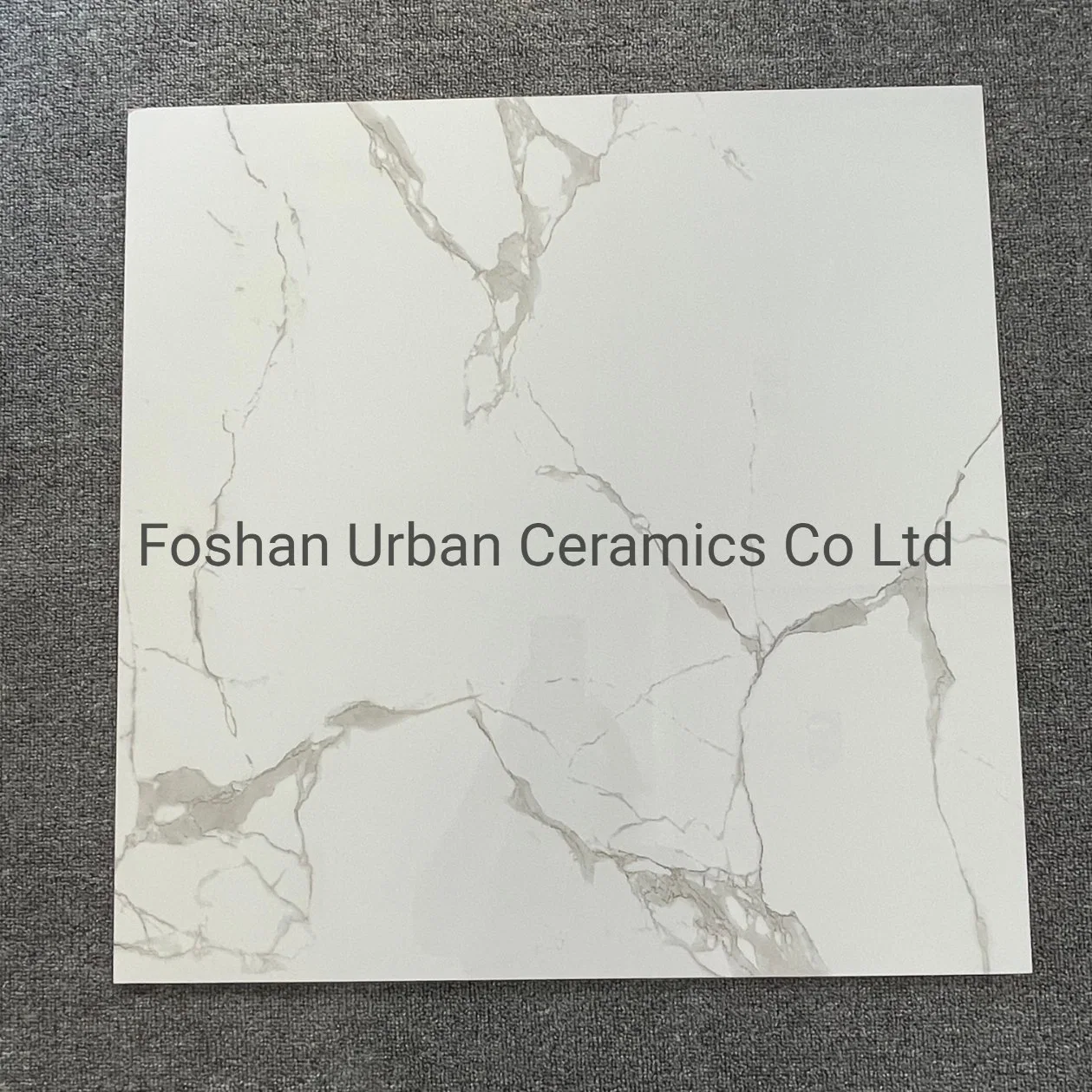 600x600mm Foshan populaire vente chaude vitrage vitrifiés poli un sol en marbre complet du corps en porcelaine Wall Tile