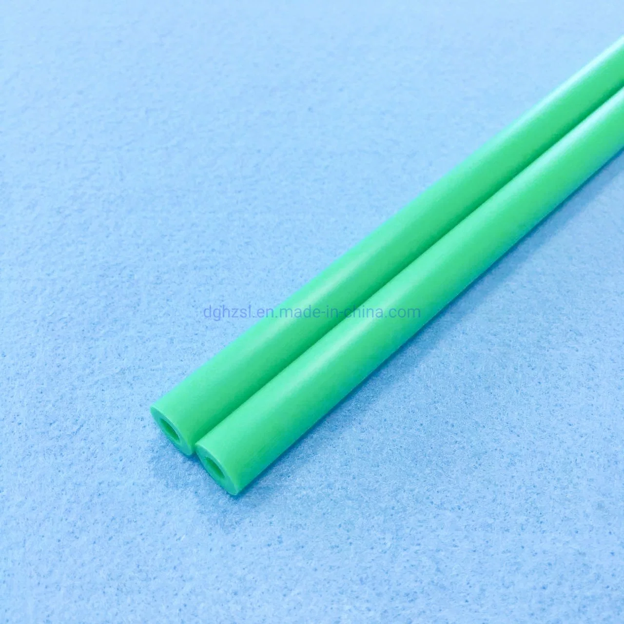 Custom -Made Plastic Extrusion Tube with Good Price