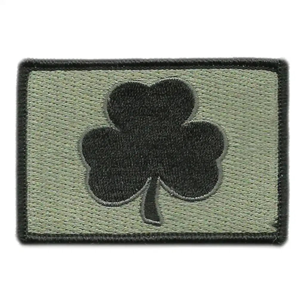 Ausgezeichnete Qualität Irish Clover Dunkelgrün Bestickte Blatt Patch Glücklich Schamrock Eisen-auf Klee/Irisches taktisches Patch Emblem