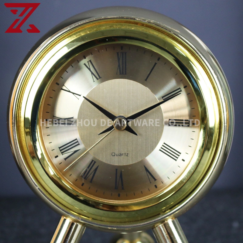 Reloj de metal moderno con soporte de ornamentos de oro Reloj de sobremesa para la decoración del hogar Relojes de mesa