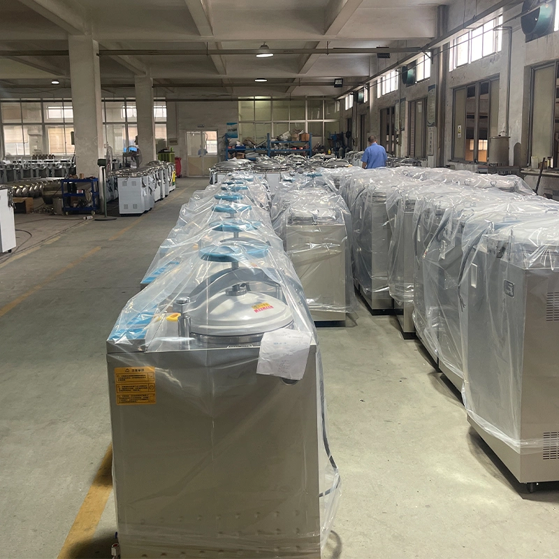 Stérilisateurs pour autoclave de laboratoire médical GPL 300 L.