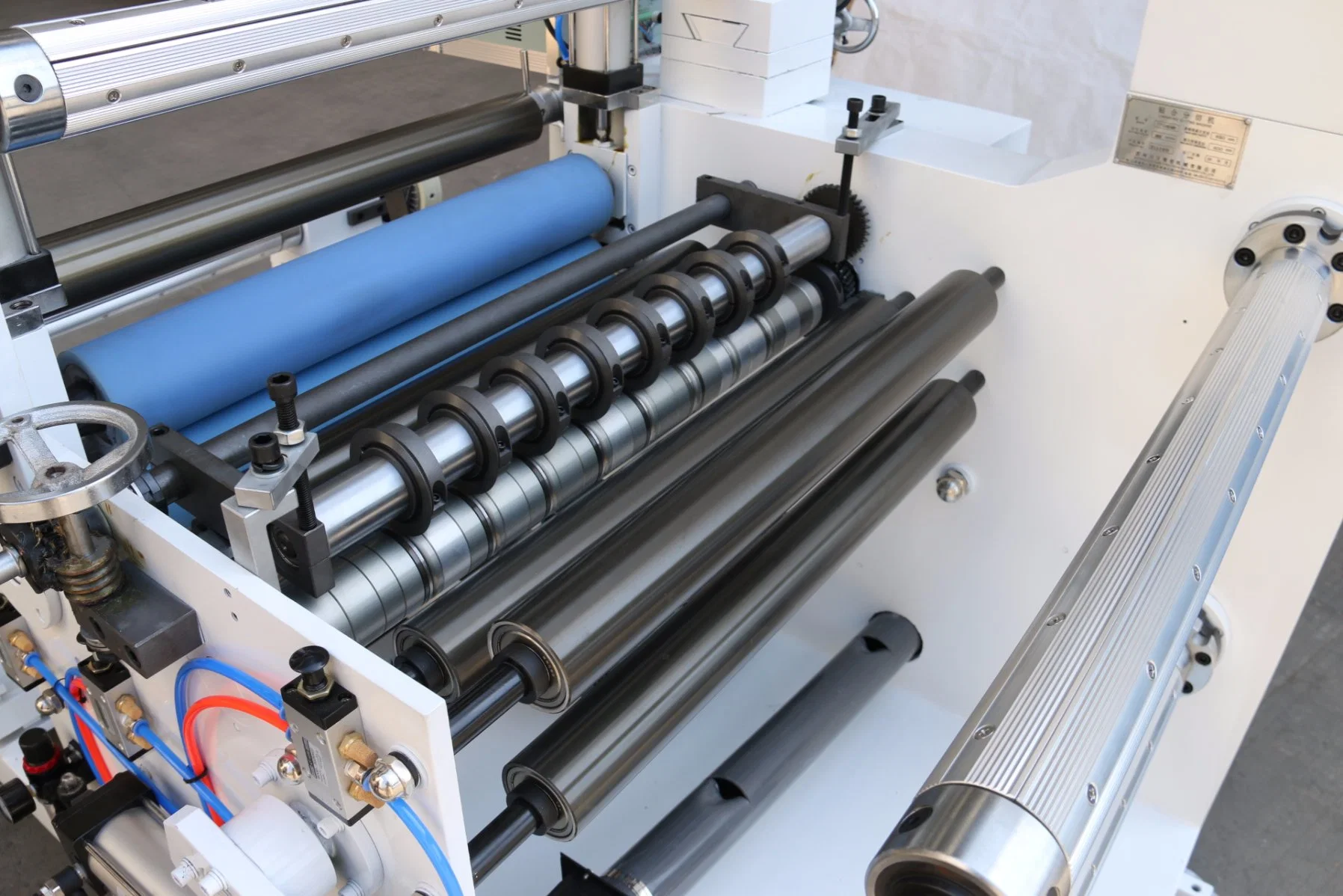 ماكينة لطي الورق المحكم الآلي بPLC الصناعية