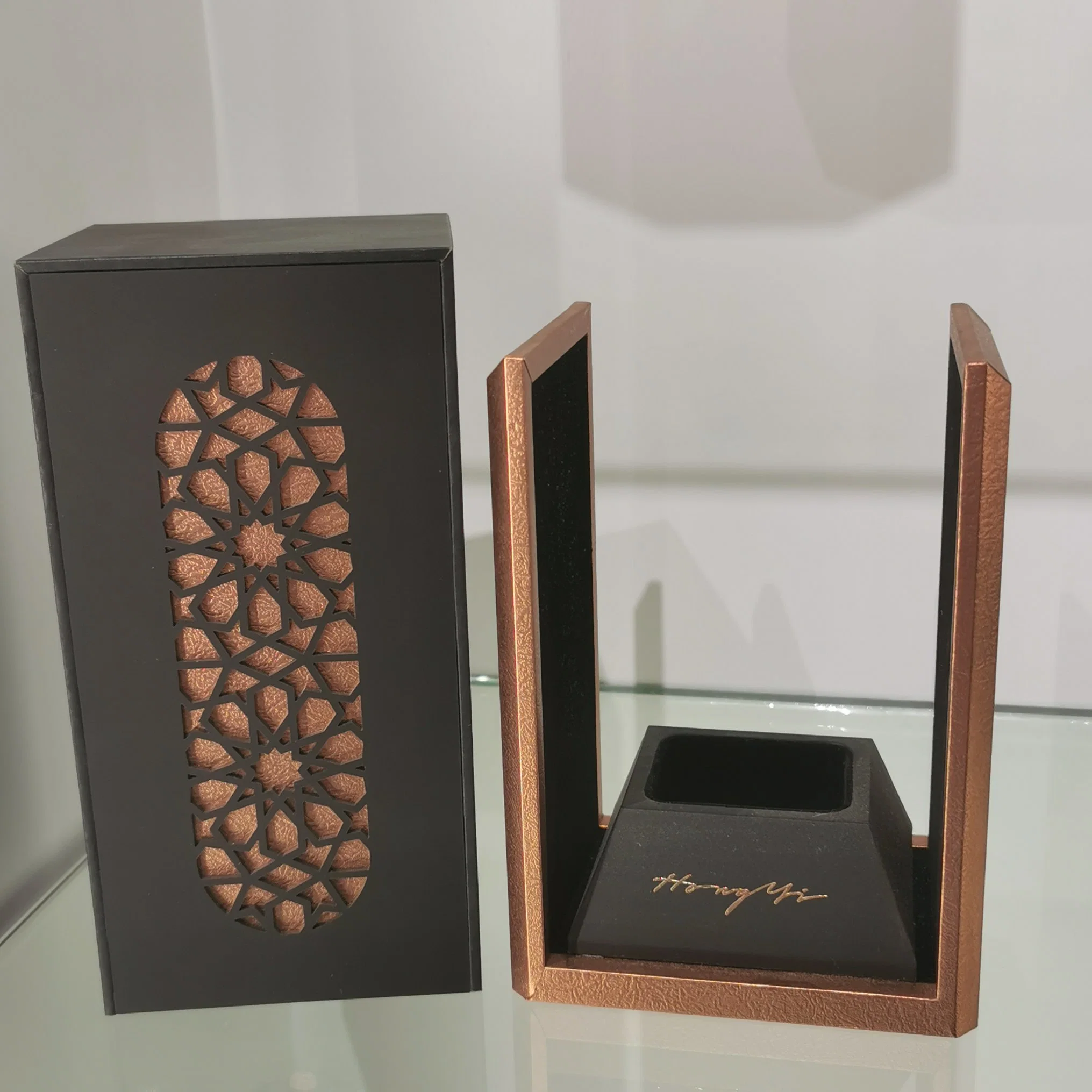 Hongyi High quality/High cost performance MDF Popular Royal Perfume Customized Solid Wooden Box for Packaging China Box UAE Style