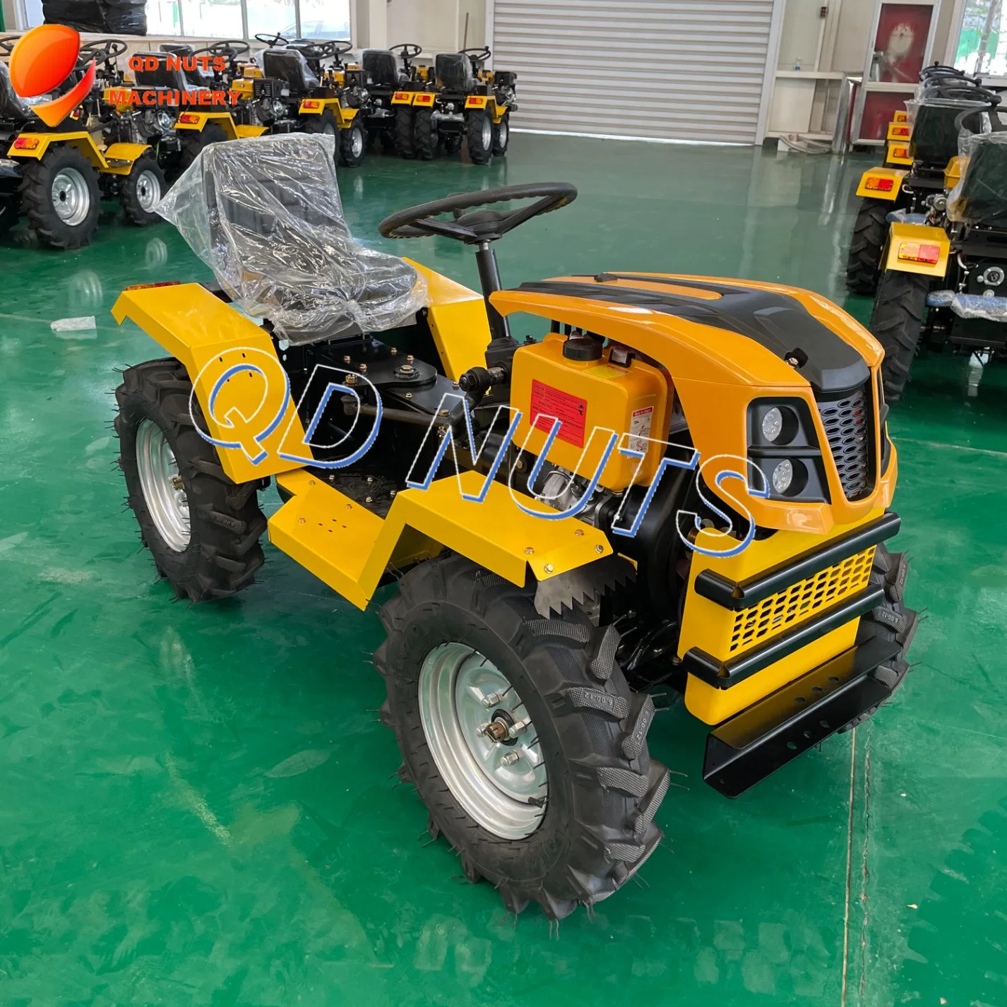 China Alta calidad 12-18hp equipos agrícolas compactos Maquinaria agrícola pequeña Tractores Mini 4X4 4WD para tractores agrícolas Con CE