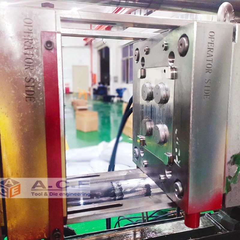 China Custom Mould Maker ABS Plastic Injection Moulding