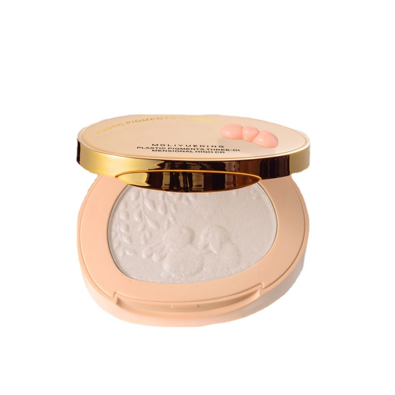 Powder Is Delicate and Does Not Show Pores Brightens The Profile of The Bridge of The Nose Highlights The Appearance Contour