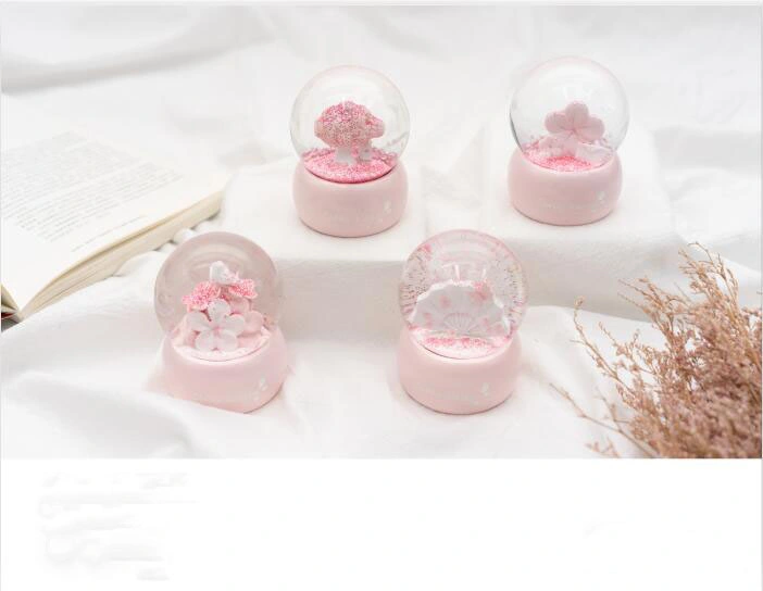 Polyresin Crafts Supplier Wedding Valentine&prime; S Day Gift Snow Globe Custom Snow Ball