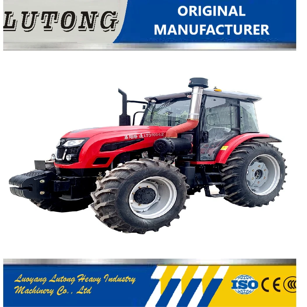 Équipement agricole Tracteur à roues de ferme dans le jardin avec une machine chinoise polyvalente / Machine chinoise à vendre